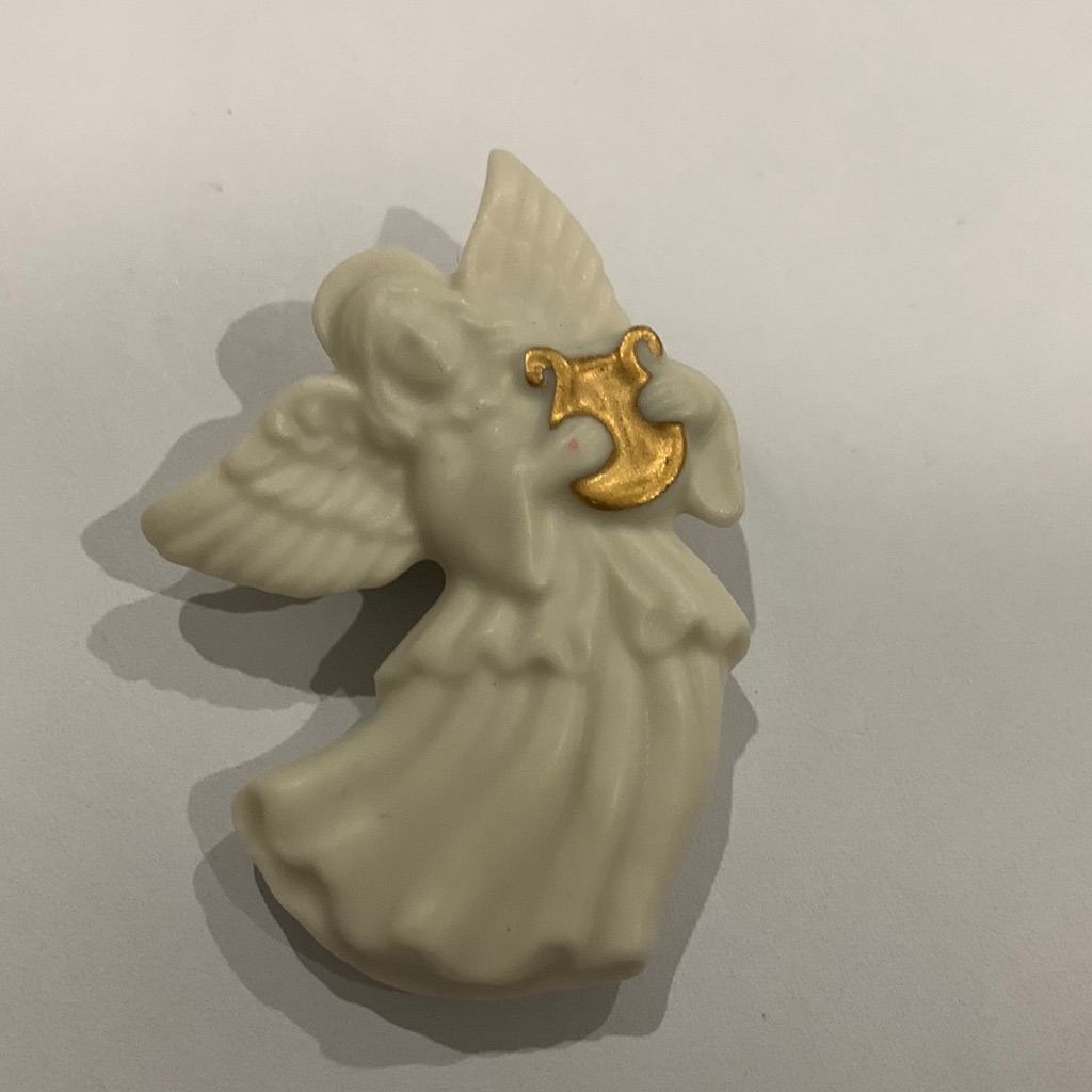 Lenox Angel Brooch 12$